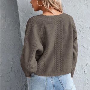 Knit Cable Cropped Sweater